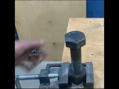 Secrets of experienced craftsmen, how to tighten a bolt without a key